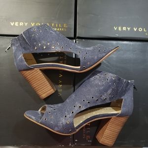 Very Volatile Tevy Denim Rare Brand New in Box